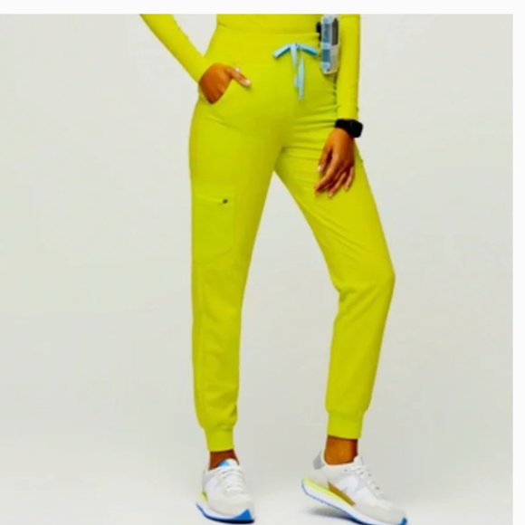 Figs Lime Green Scrub Set - Picture 2 of 12